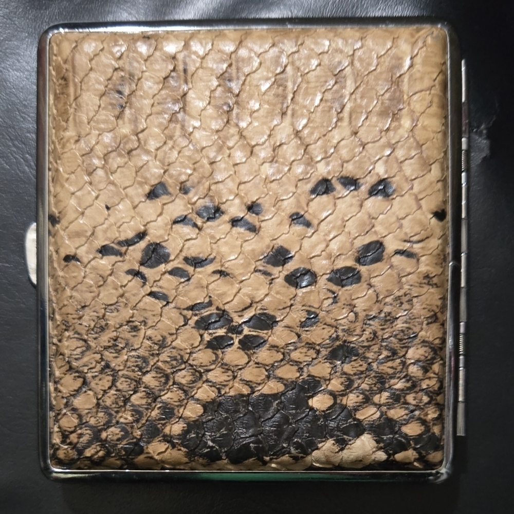 Z-Best Snakeskin Pattern Wallet - Picture 2 of 5